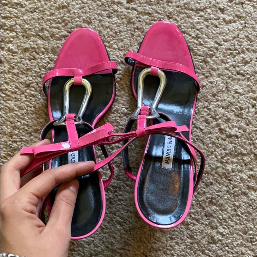 Manolo Blahnik Pink Patent Leather Bow Heel 39.5